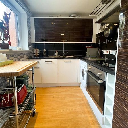 Kelvingrove 2 Bedroom Apartment - Private Parking غلاسغو المظهر الخارجي الصورة
