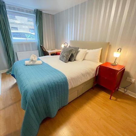 Kelvingrove 2 Bedroom Apartment - Private Parking غلاسغو المظهر الخارجي الصورة