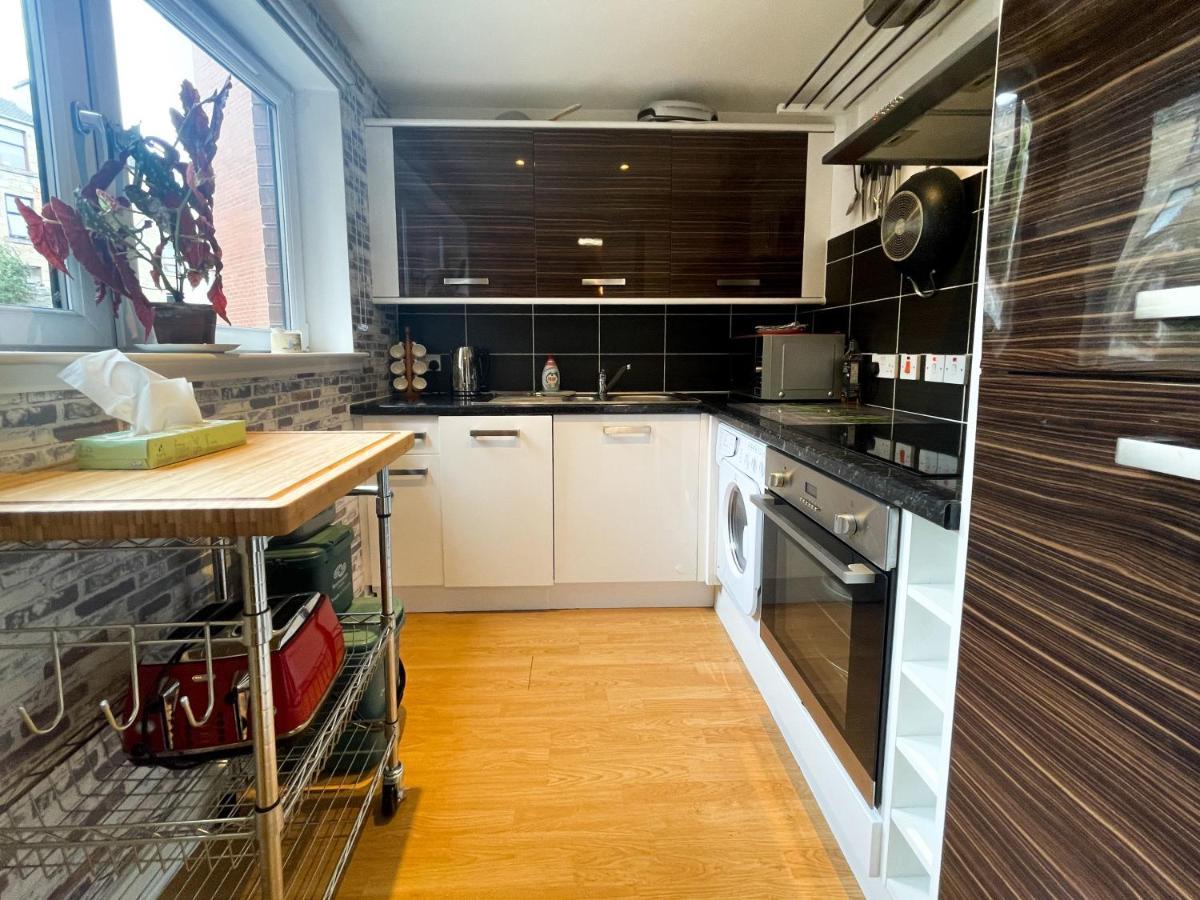 Kelvingrove 2 Bedroom Apartment - Private Parking غلاسغو المظهر الخارجي الصورة