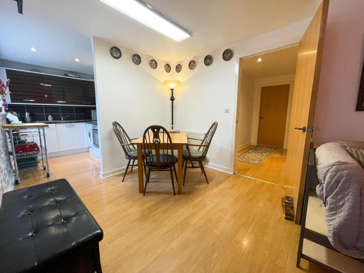 Kelvingrove 2 Bedroom Apartment - Private Parking غلاسغو المظهر الخارجي الصورة