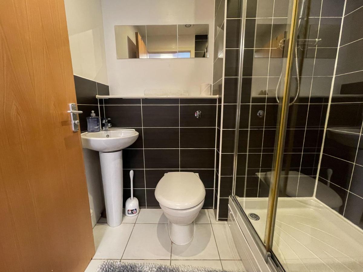 Kelvingrove 2 Bedroom Apartment - Private Parking غلاسغو المظهر الخارجي الصورة