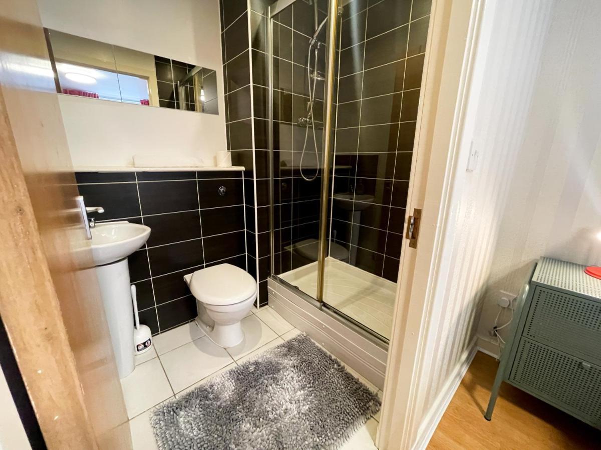 Kelvingrove 2 Bedroom Apartment - Private Parking غلاسغو المظهر الخارجي الصورة