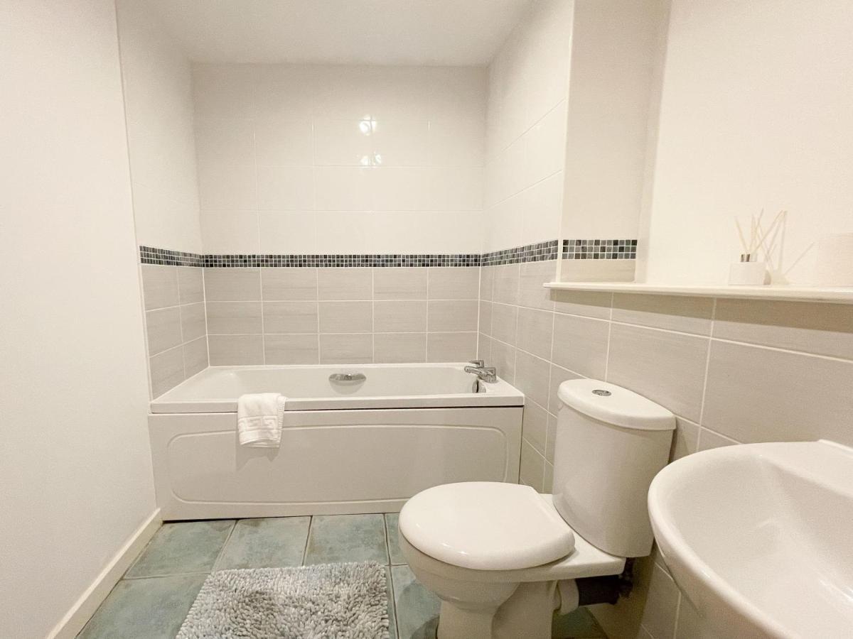 Kelvingrove 2 Bedroom Apartment - Private Parking غلاسغو المظهر الخارجي الصورة