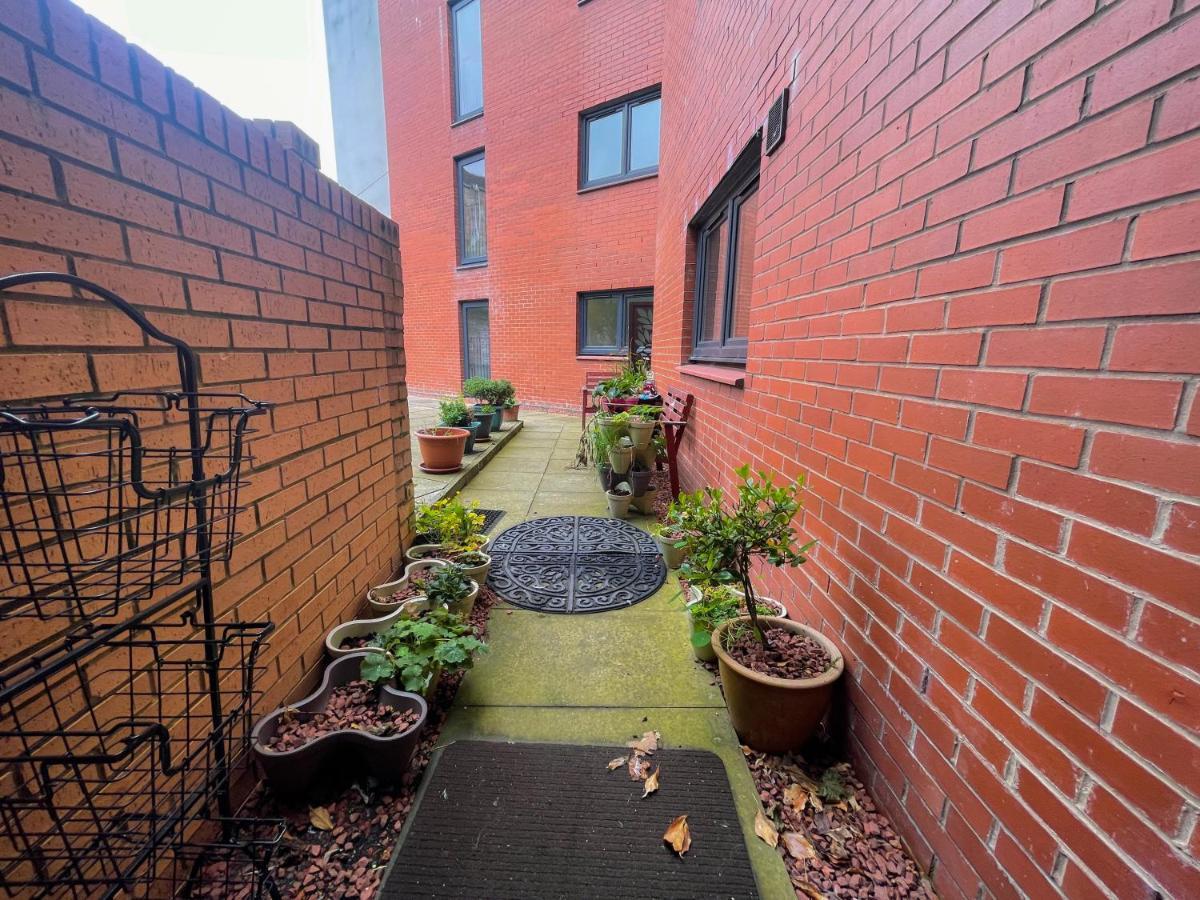 Kelvingrove 2 Bedroom Apartment - Private Parking غلاسغو المظهر الخارجي الصورة