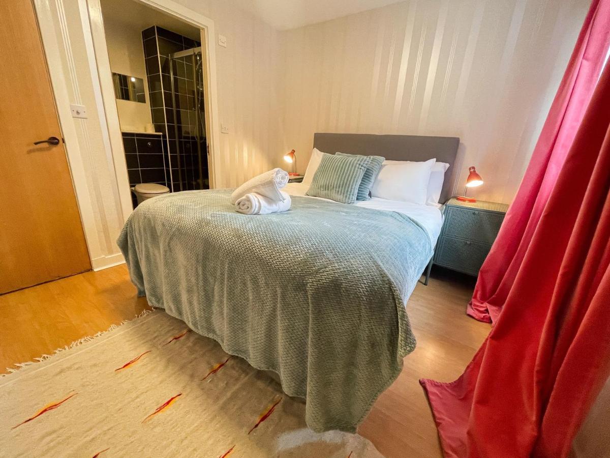 Kelvingrove 2 Bedroom Apartment - Private Parking غلاسغو المظهر الخارجي الصورة
