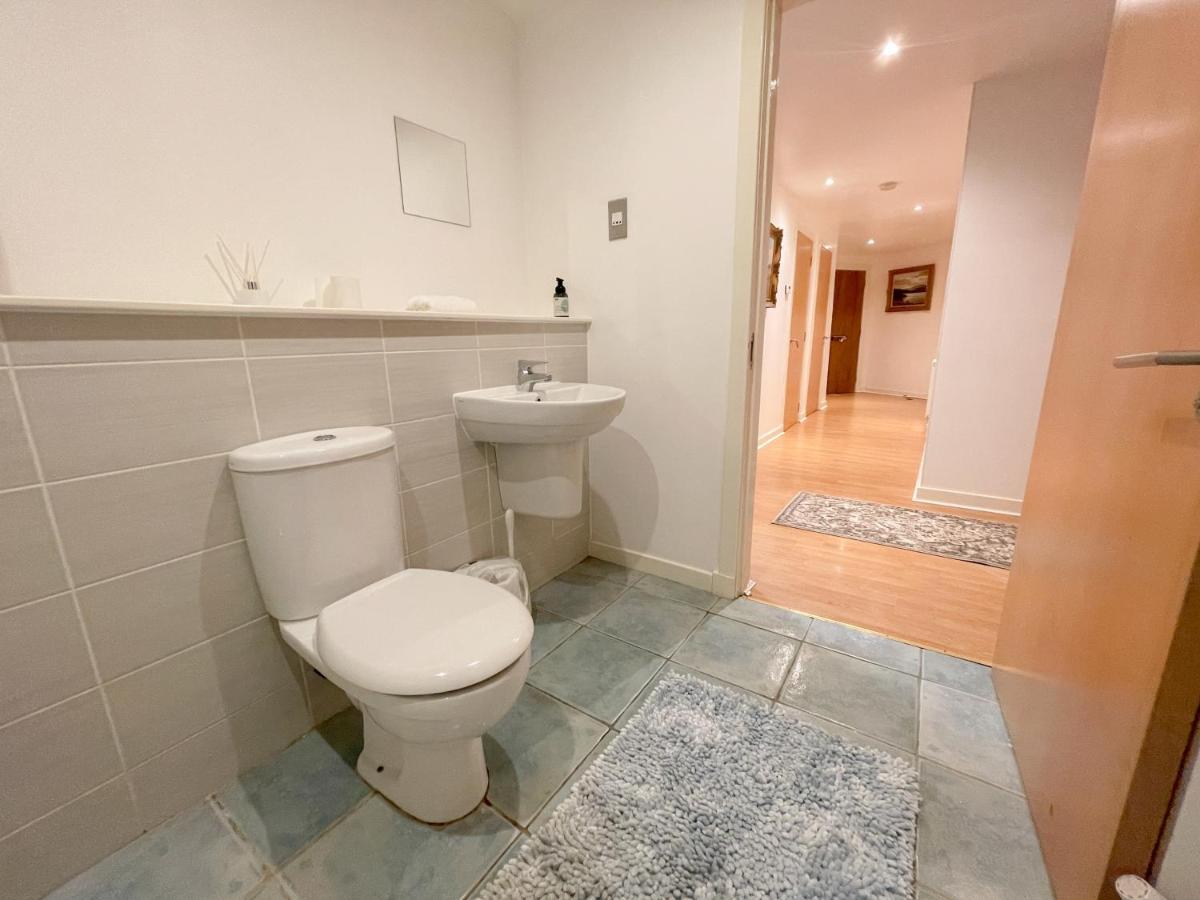Kelvingrove 2 Bedroom Apartment - Private Parking غلاسغو المظهر الخارجي الصورة