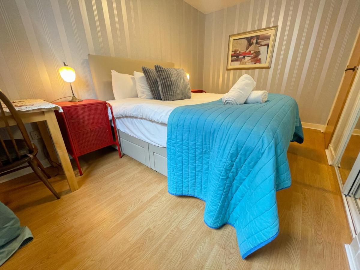 Kelvingrove 2 Bedroom Apartment - Private Parking غلاسغو المظهر الخارجي الصورة