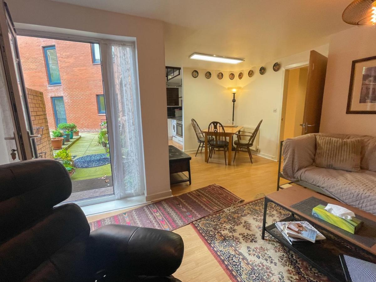Kelvingrove 2 Bedroom Apartment - Private Parking غلاسغو المظهر الخارجي الصورة