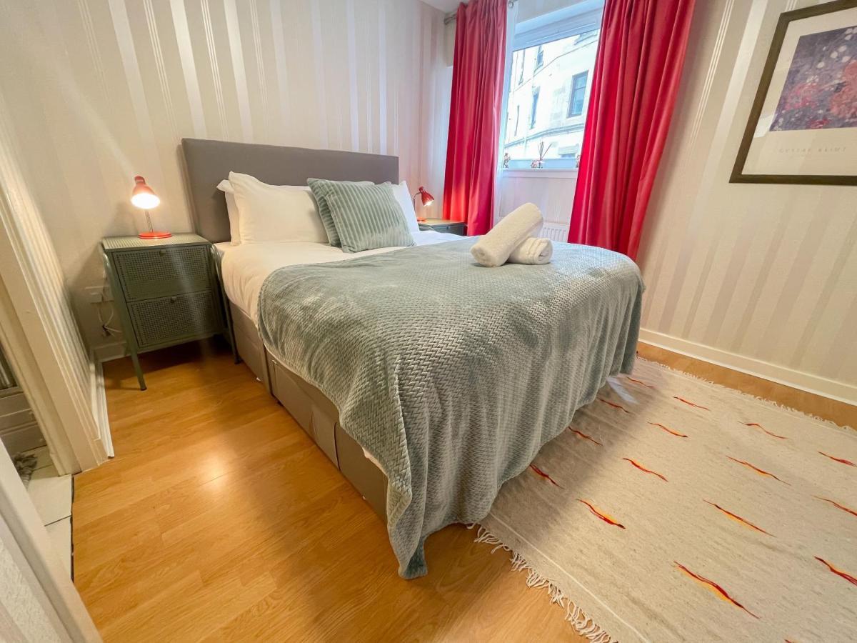 Kelvingrove 2 Bedroom Apartment - Private Parking غلاسغو المظهر الخارجي الصورة