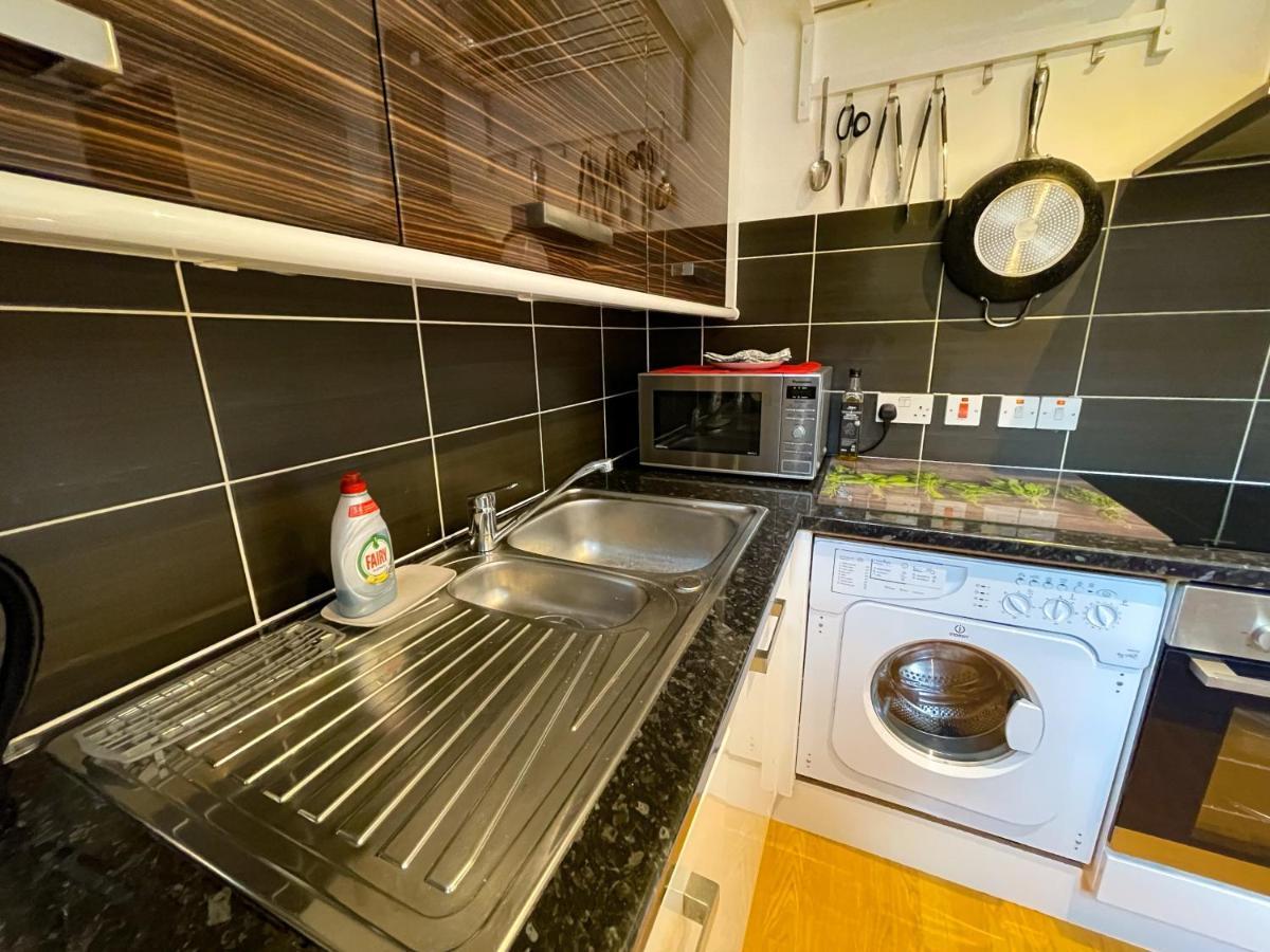 Kelvingrove 2 Bedroom Apartment - Private Parking غلاسغو المظهر الخارجي الصورة